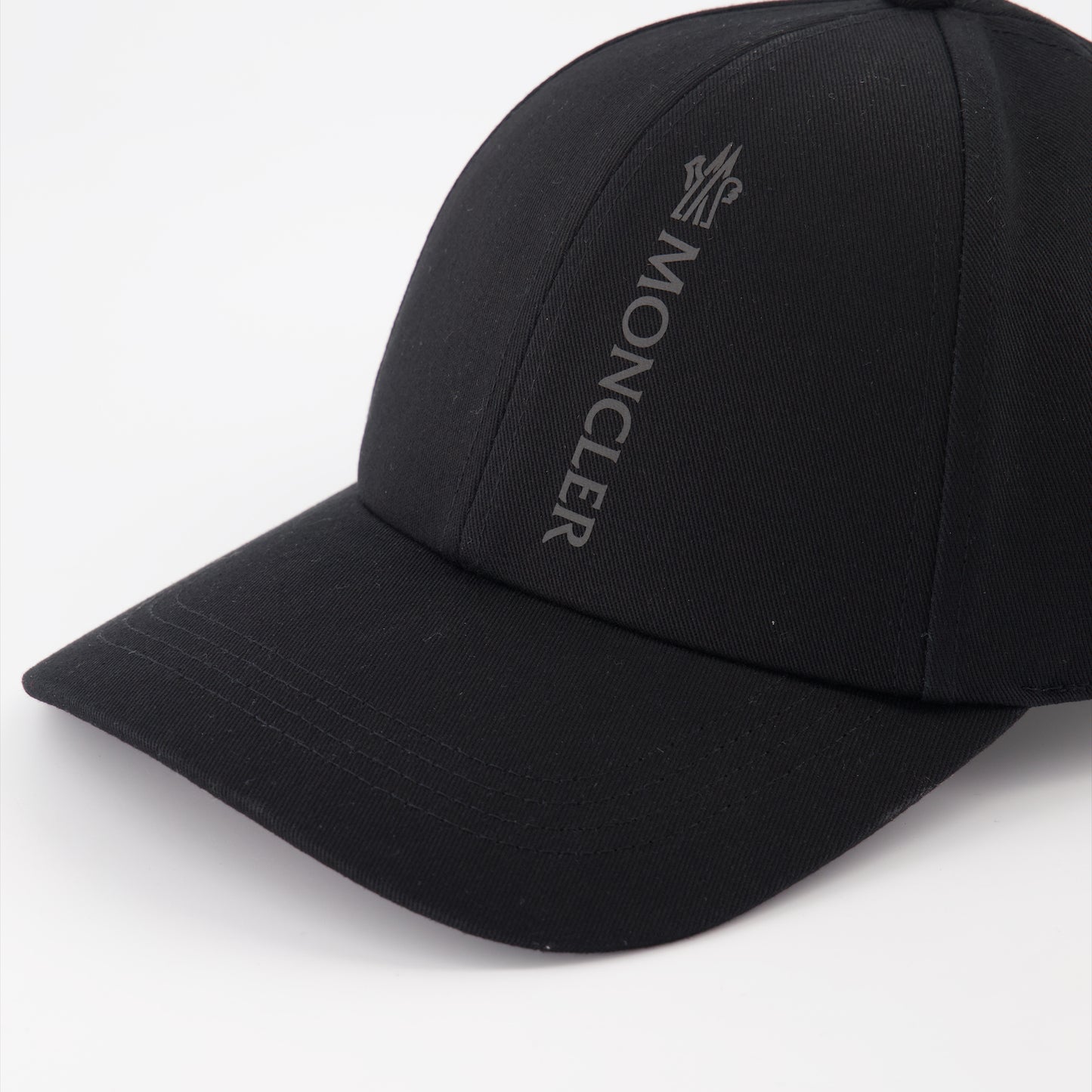 Logo cap