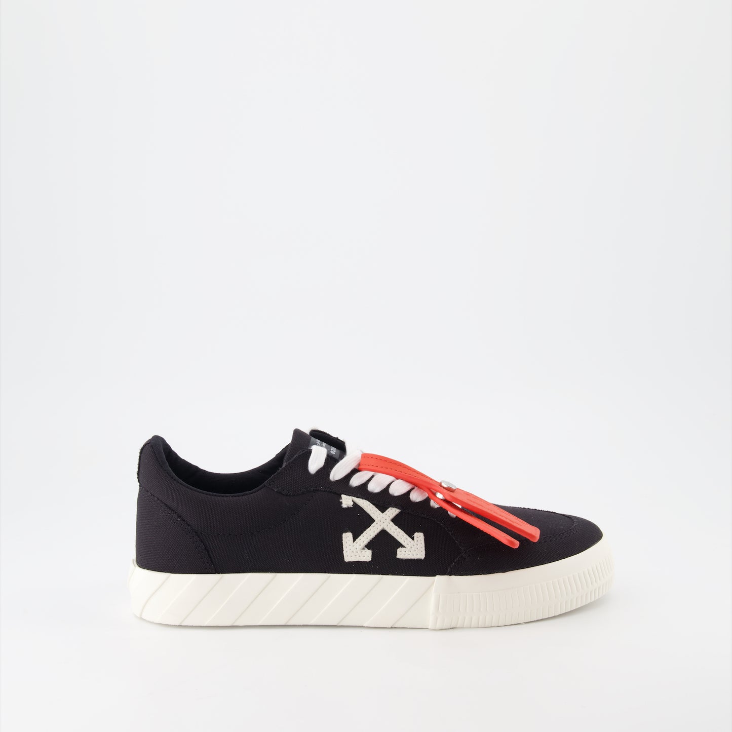 Vulcanized low-top sneakers