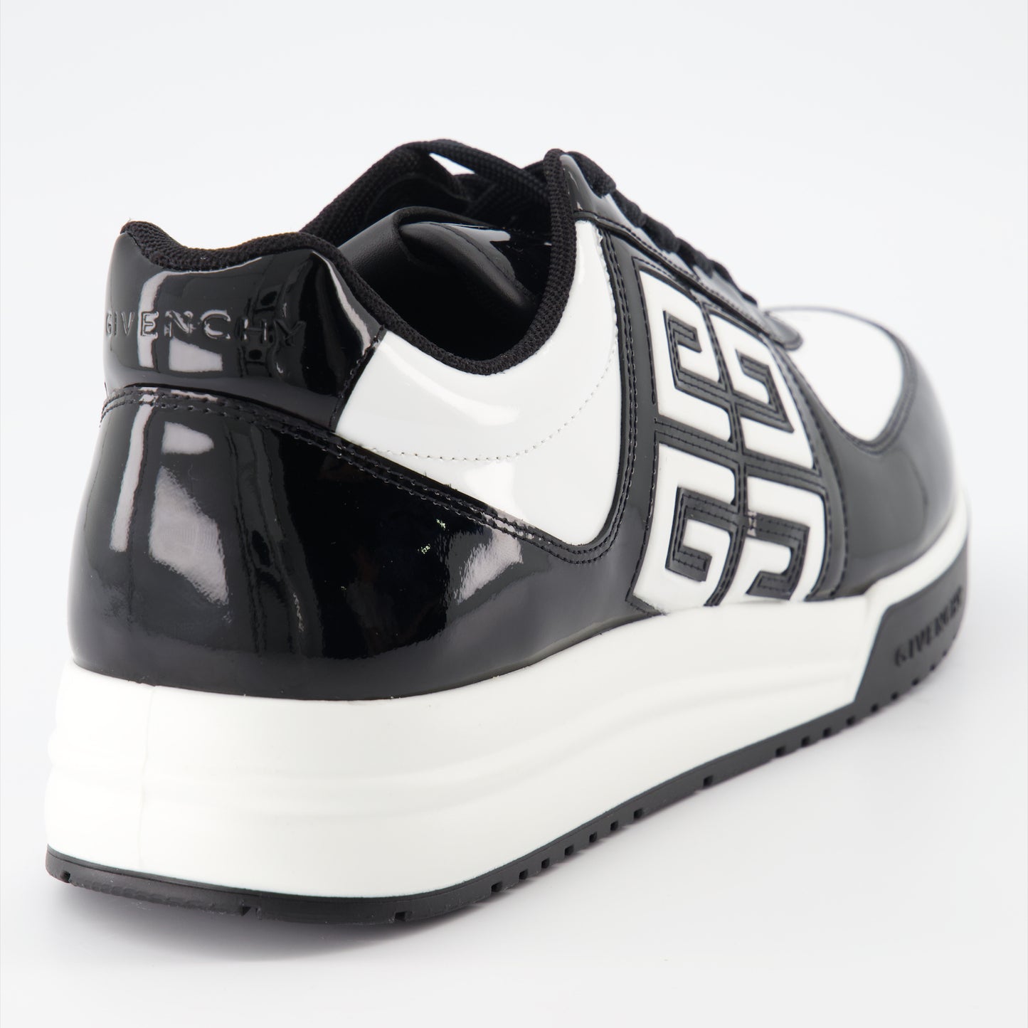 G4 sneakers