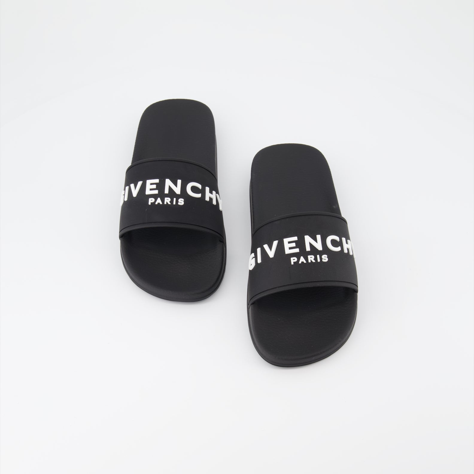 Logo sandals