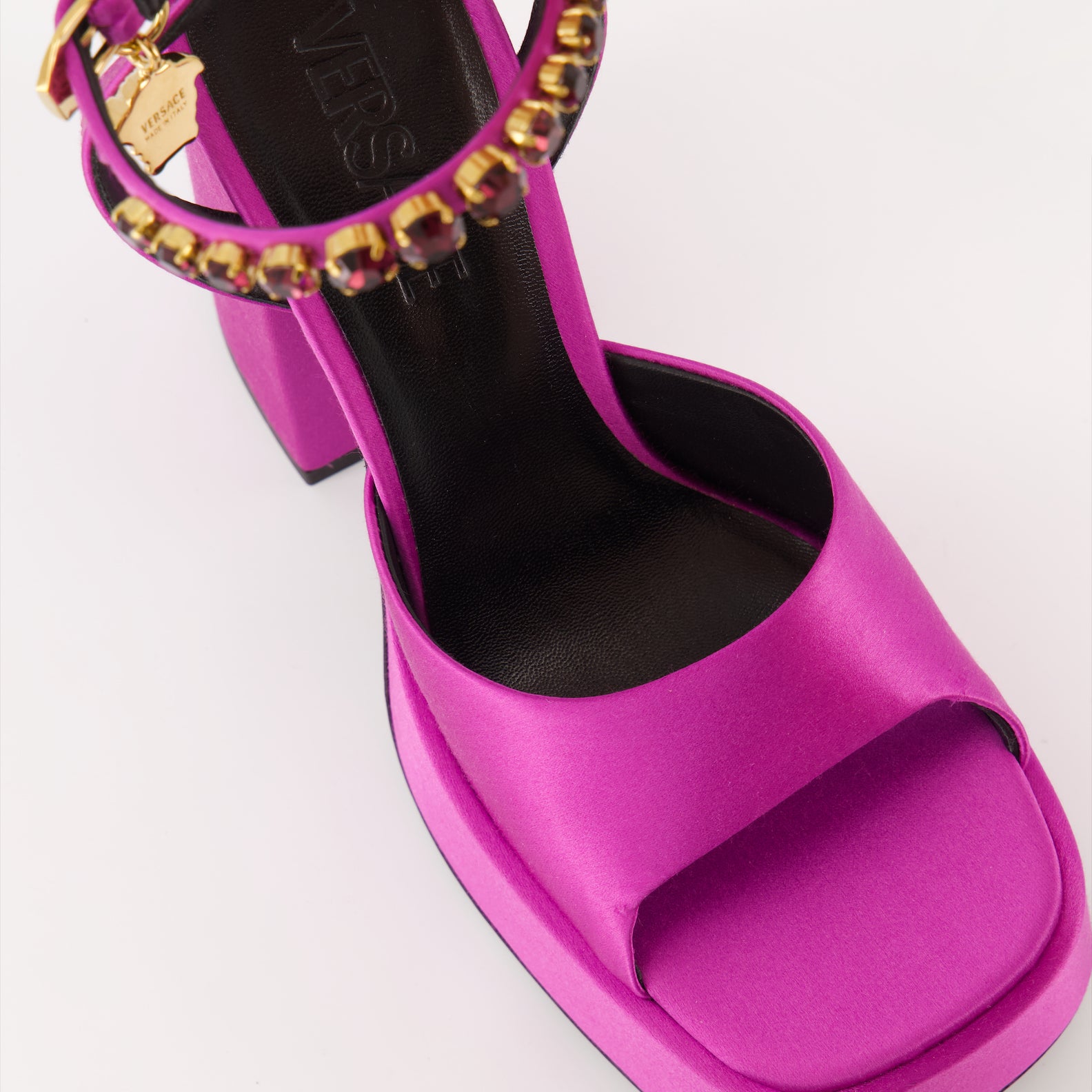 Medusa Aevitas Platform Sandals