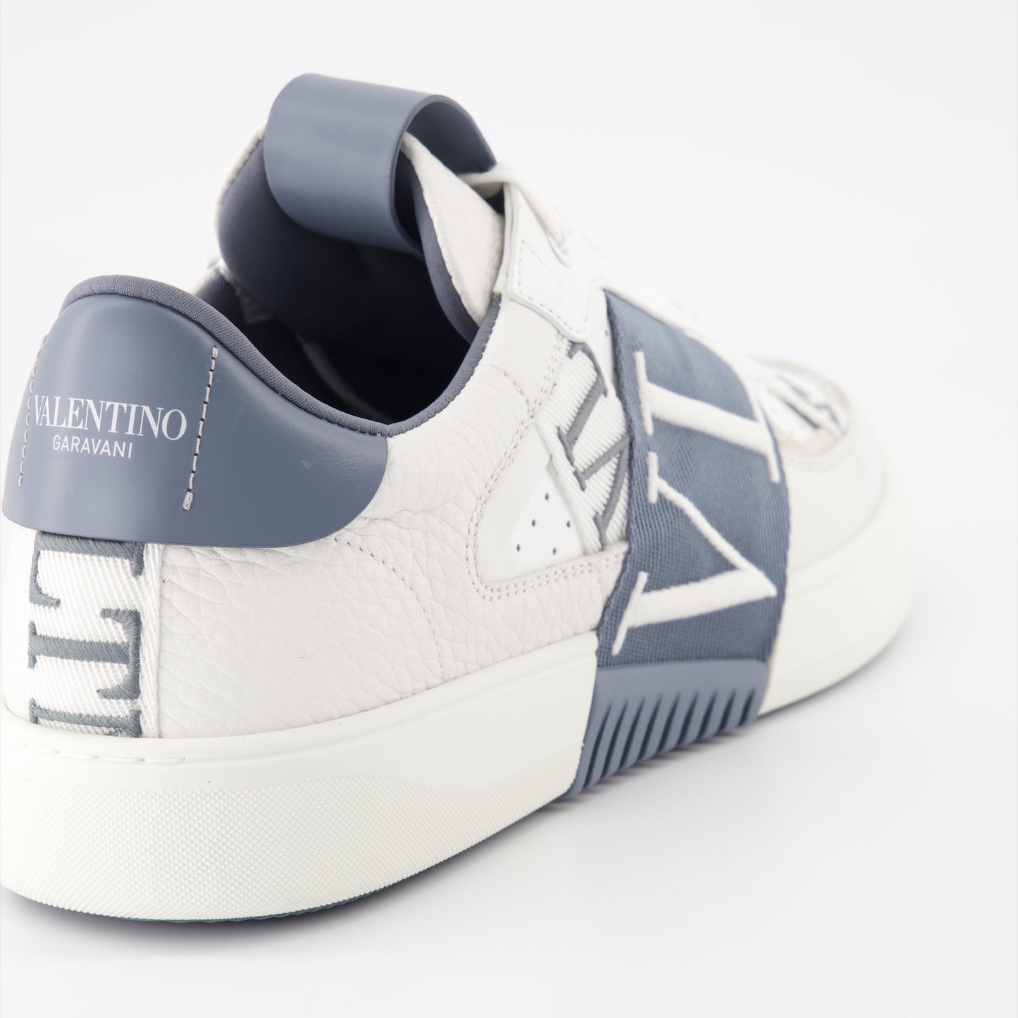 VL7N sneakers