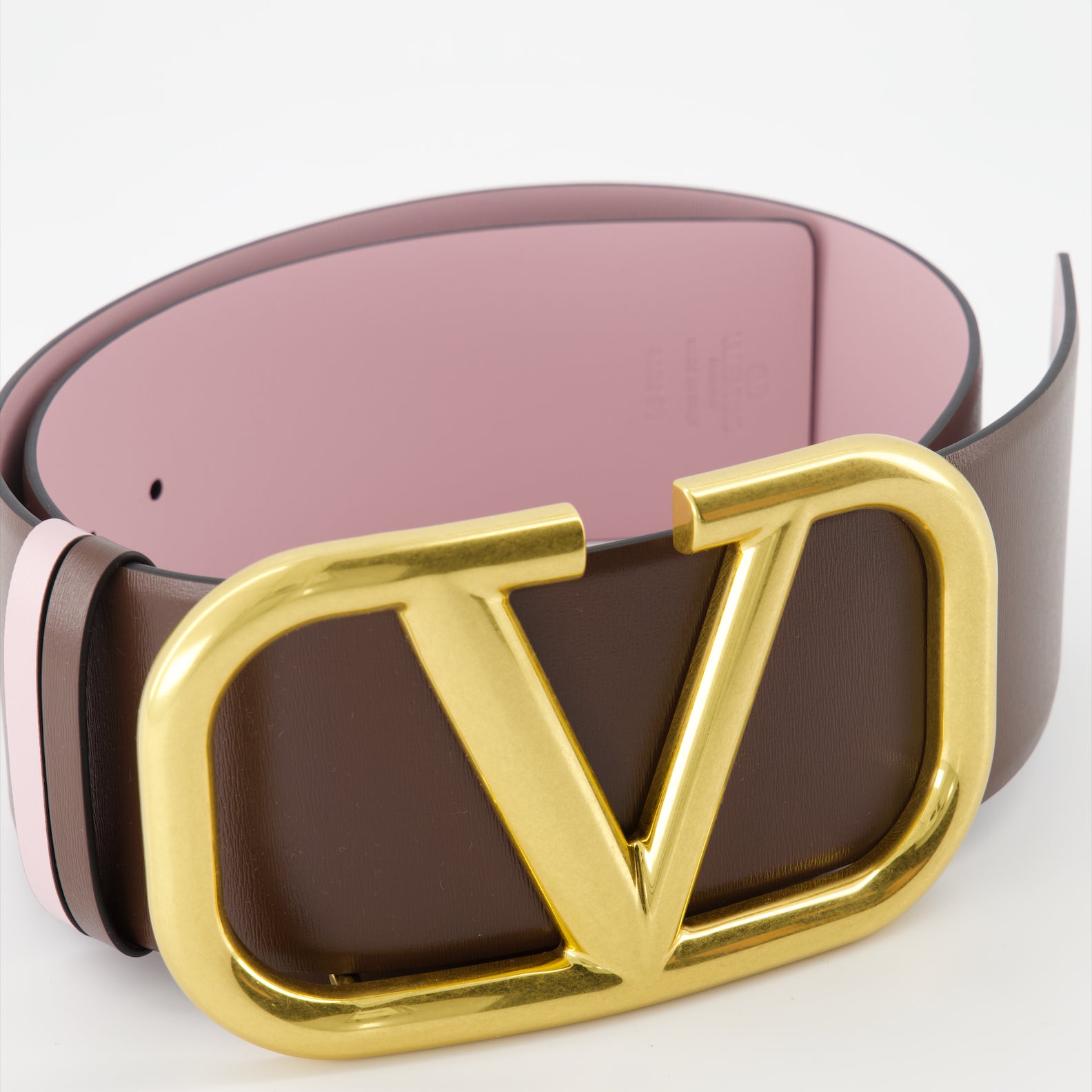 Reversible VLogo belt