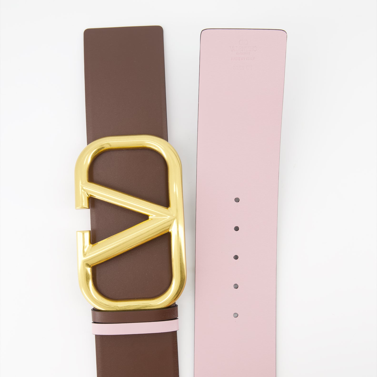 Reversible VLogo belt