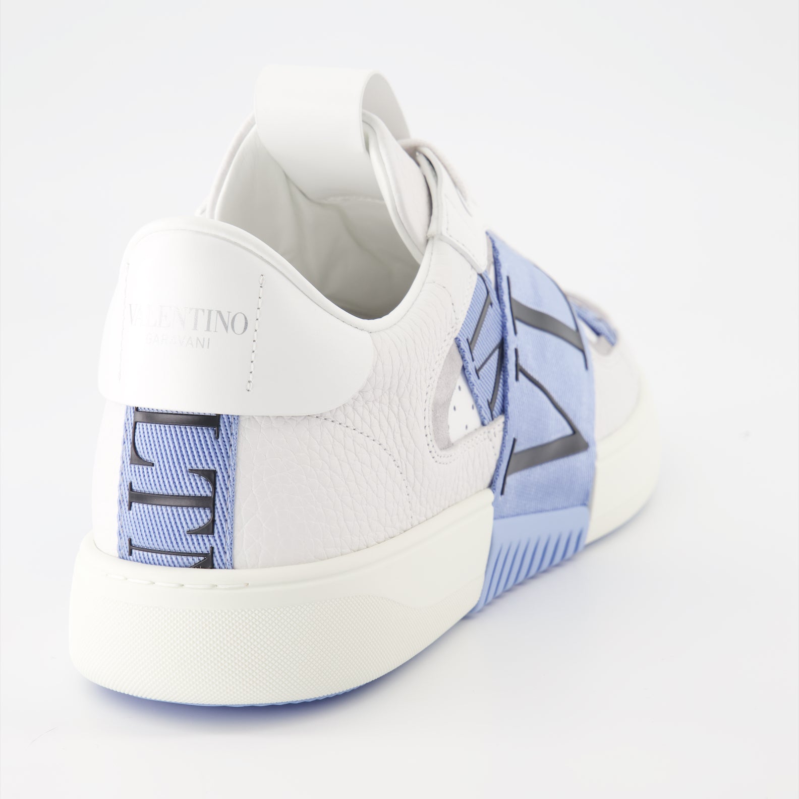 VL7N sneakers