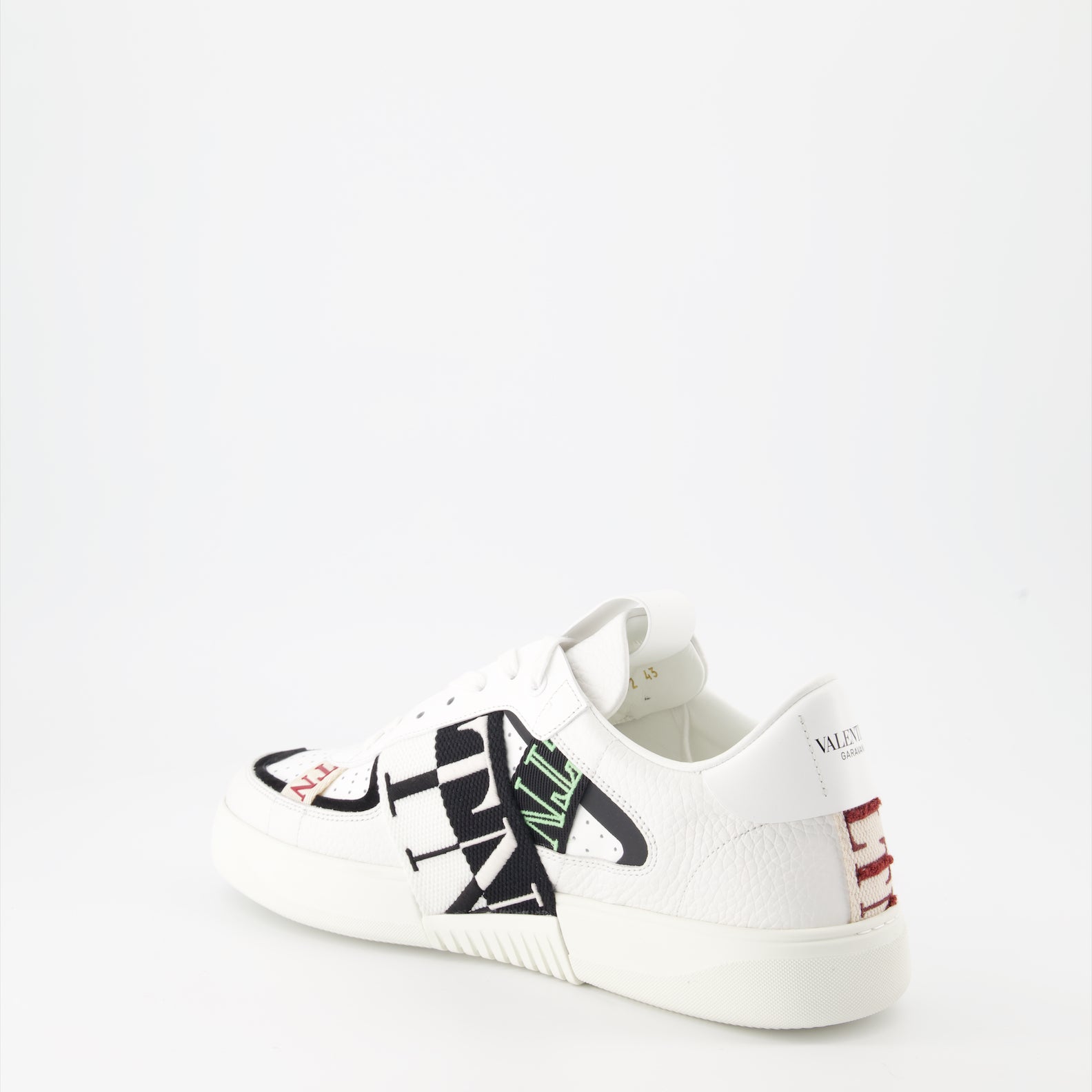 VL7N sneakers