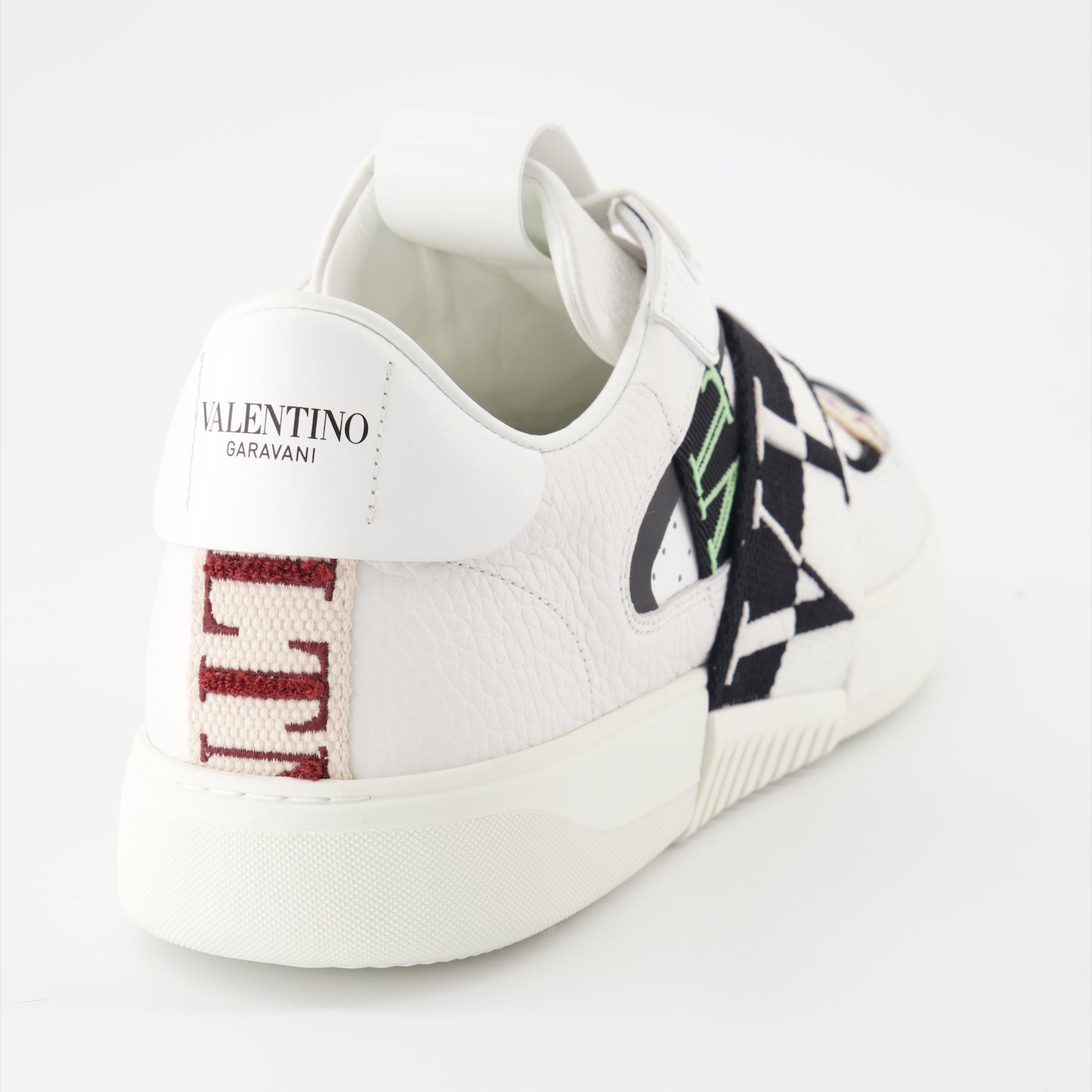 VL7N sneakers