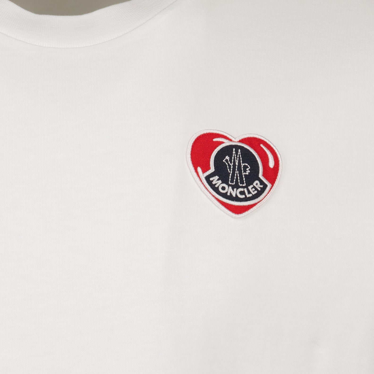 T-shirt à logo coeur