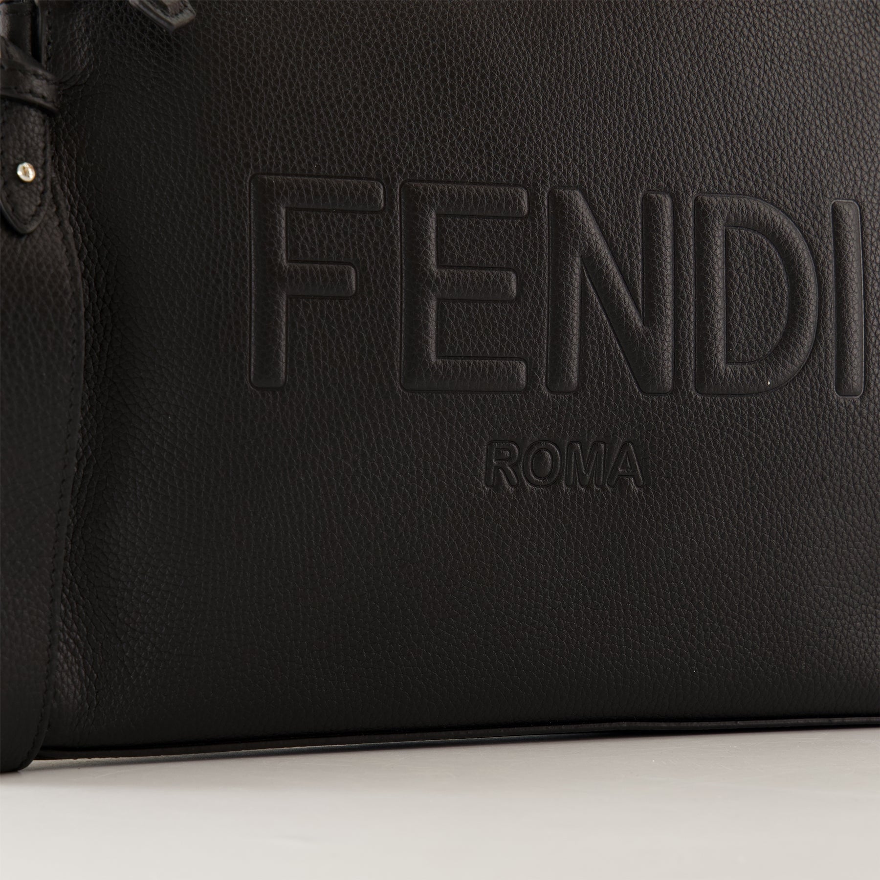 Pochette Fendi Roma en cuir