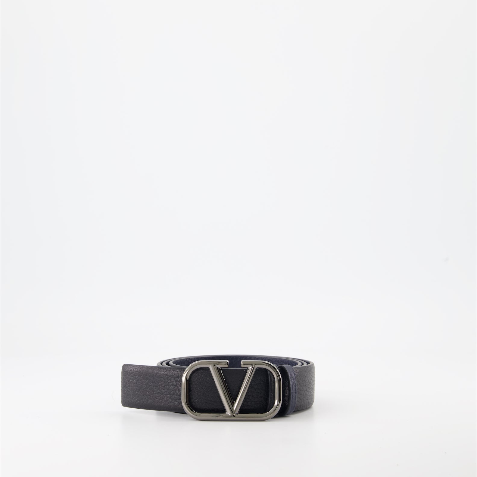 Reversible VLogo belt