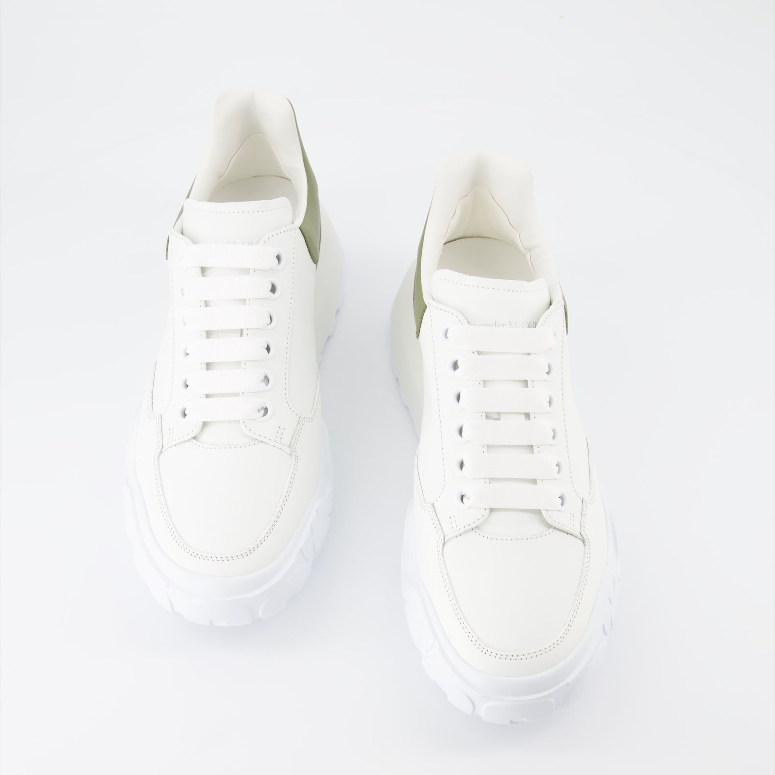 Court Trainer Sneakers