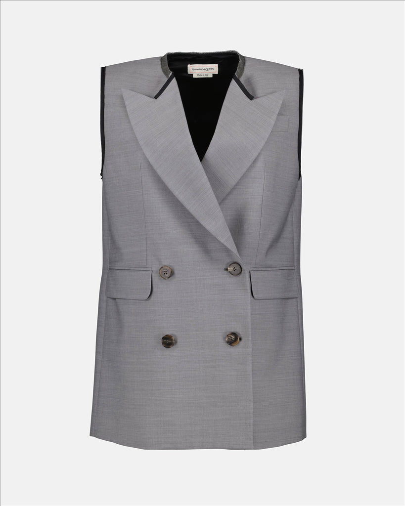 Sleeveless blazer