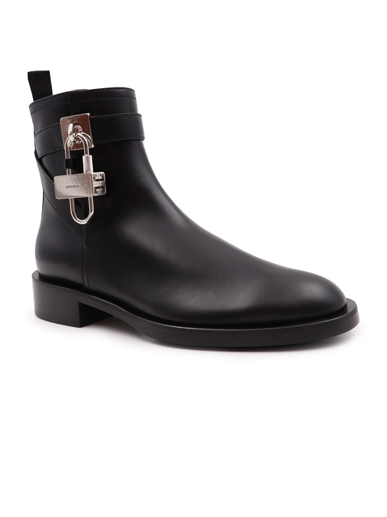 Lock flat ankle boots