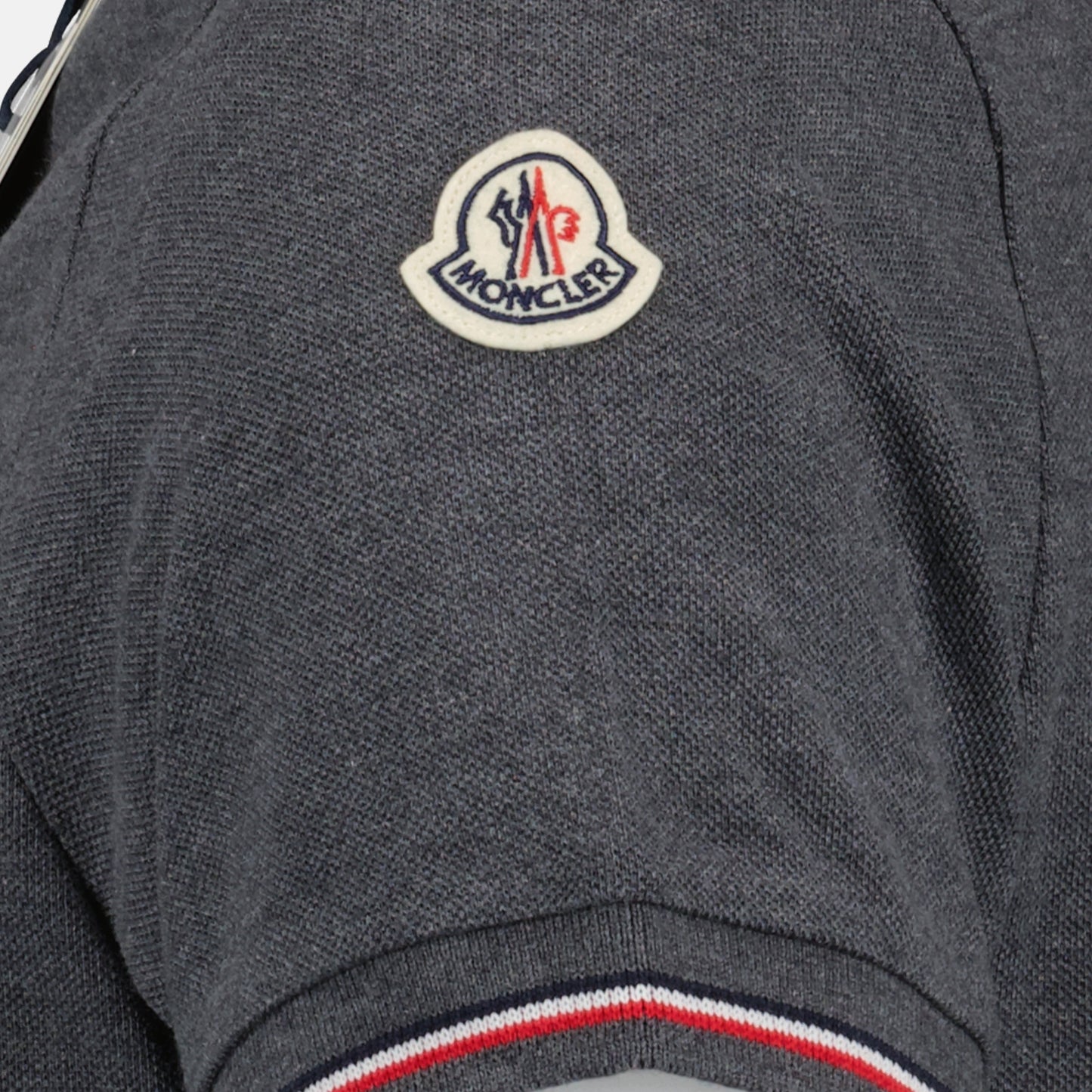 Polo shirt with logo and piping