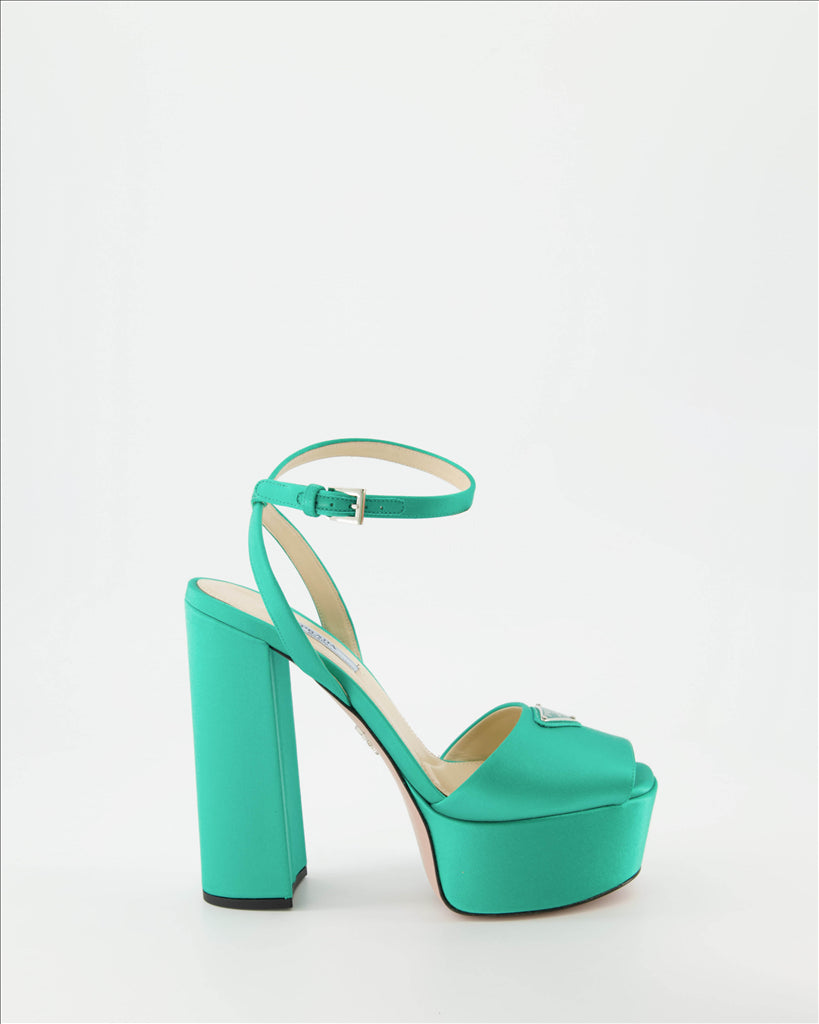 Platform sandals