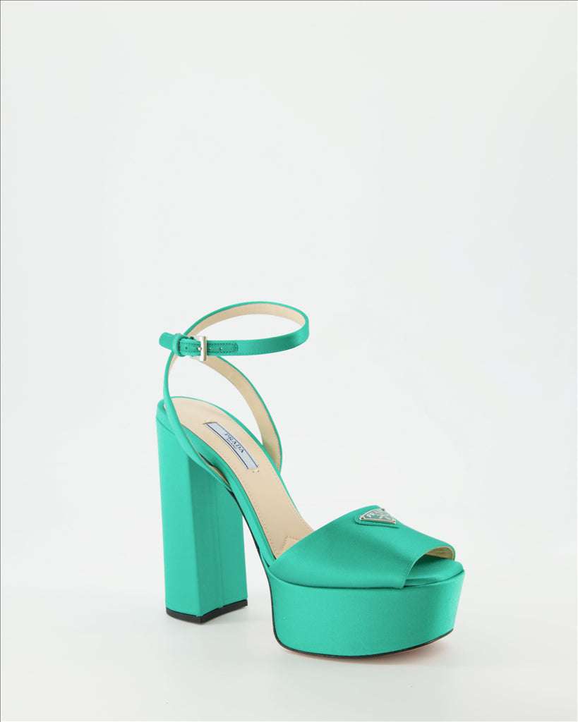 Platform sandals