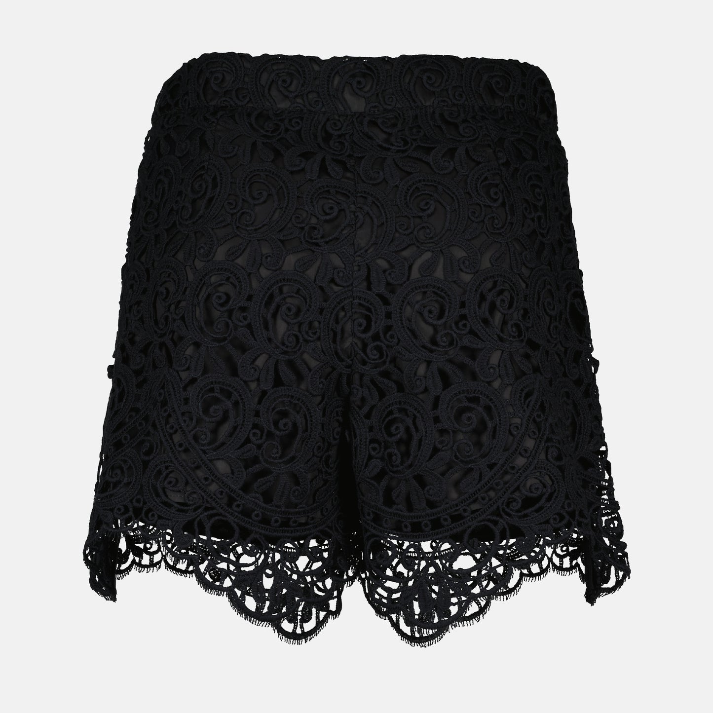 Short en dentelle macramé