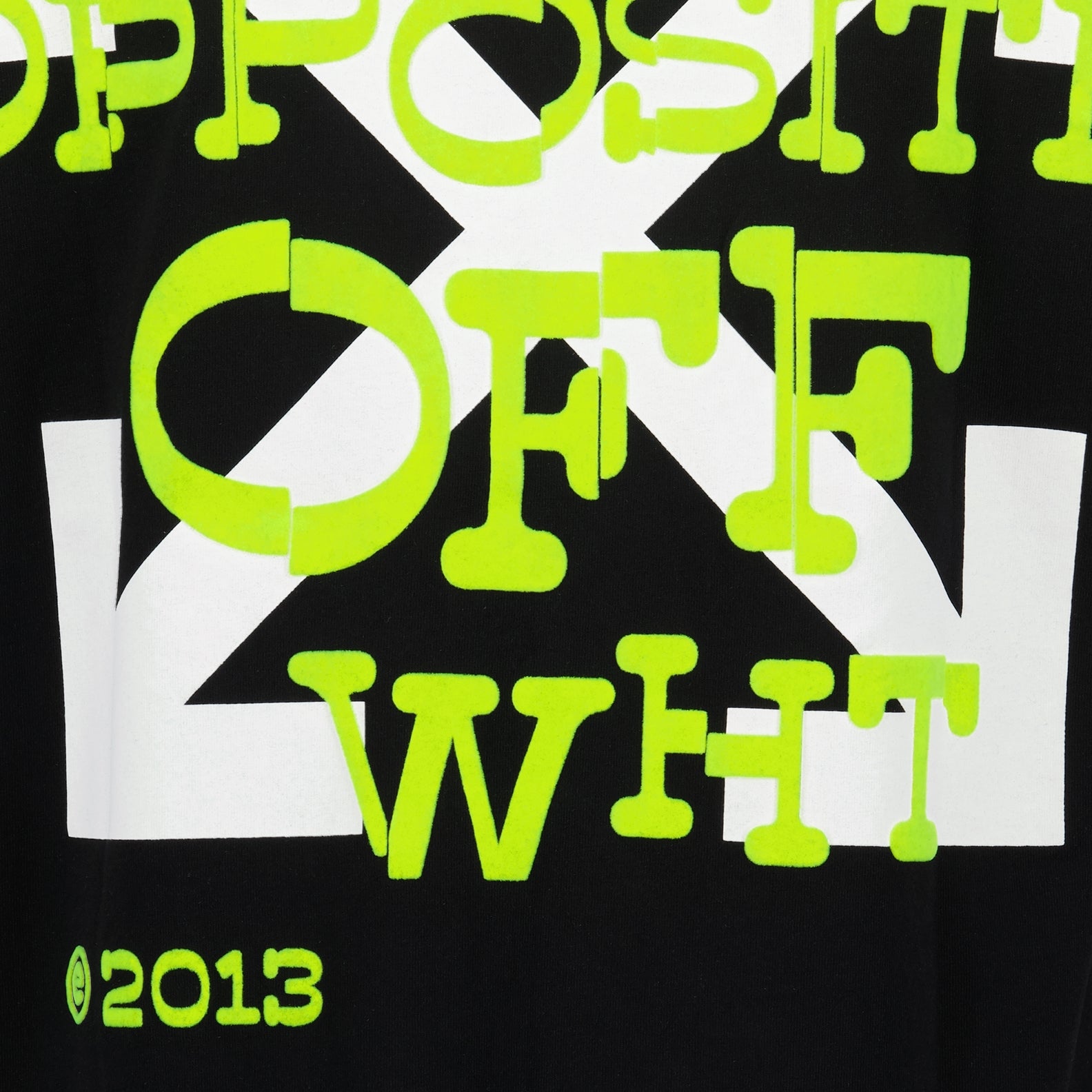 Opposite Arrow T-shirt